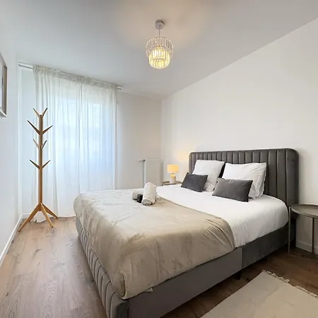 Le Saphir 8mn Gare 7min Paris Parking X2 Appartement Chessy (Seine-et-Marne)